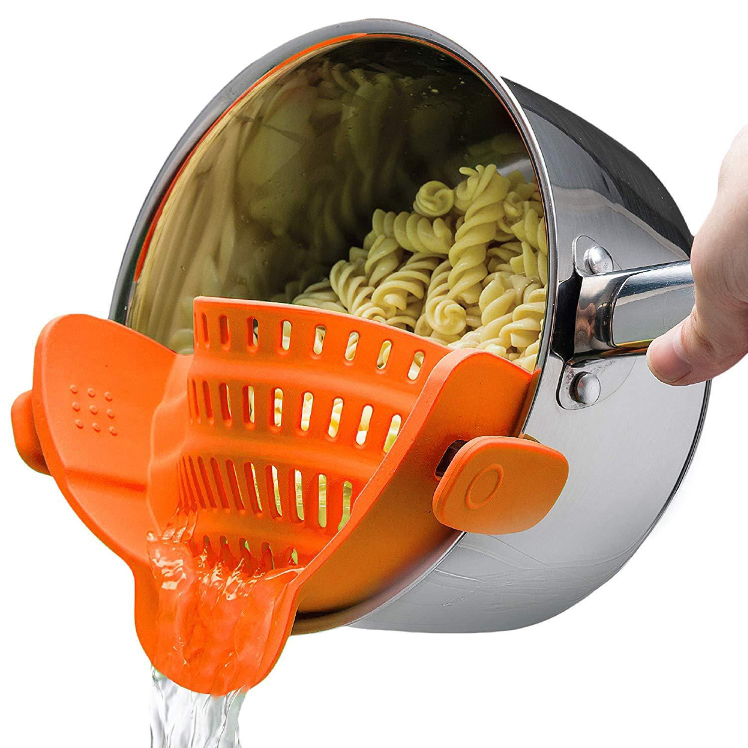 Passoire en silicone à clipser pour casseroles et poêles – Égouttoir résistant à la chaleur pour pâtes et légumes – Accessoire de cuisine pratique – Design gain de place – Gris