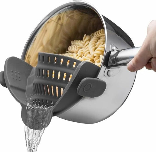 Passoire en silicone à clipser pour casseroles et poêles – Égouttoir résistant à la chaleur pour pâtes et légumes – Accessoire de cuisine pratique – Design gain de place – Gris